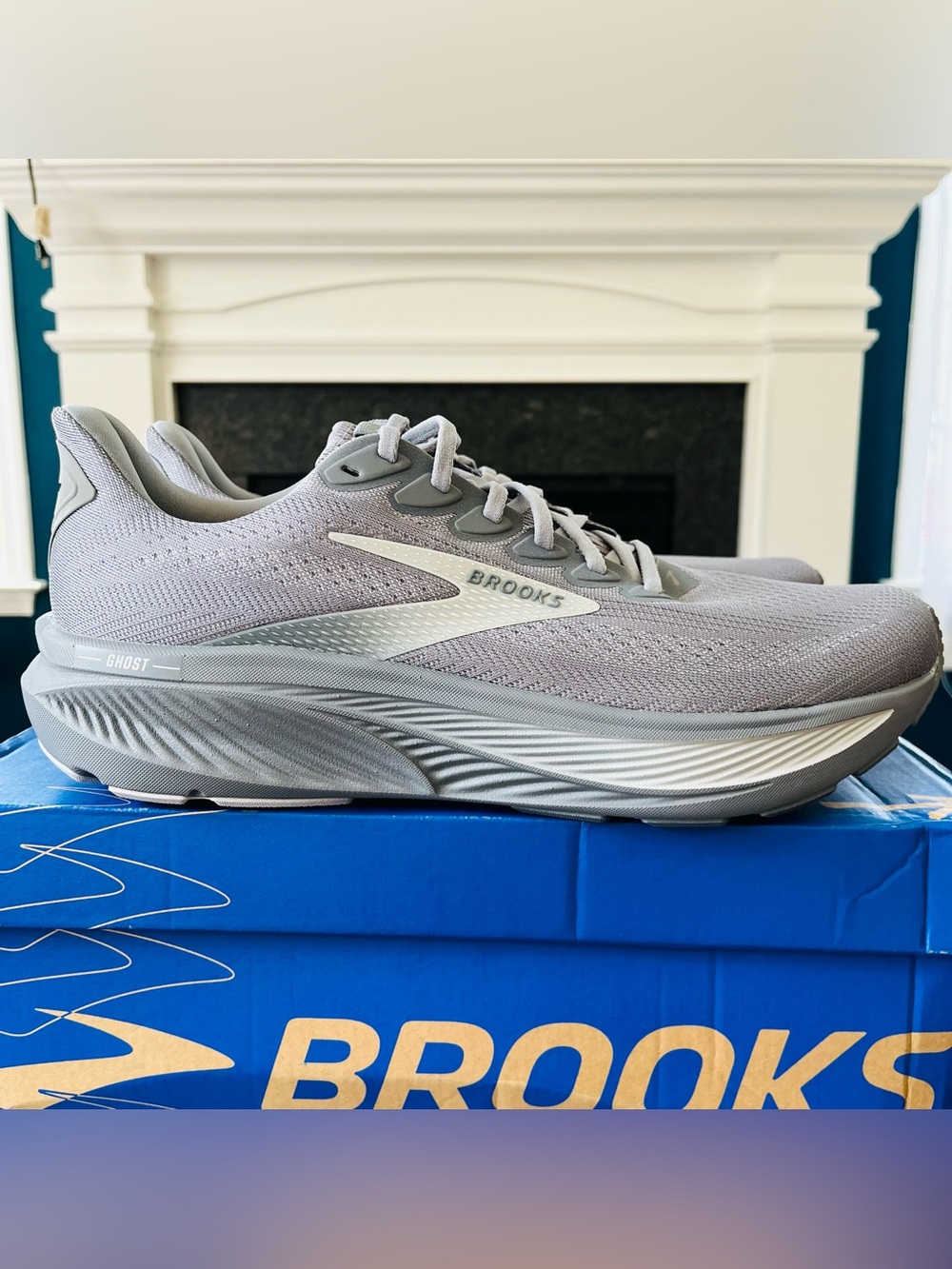 Sz 12 Brooks Ghost 17 Men's running shoe Primer Gray/Oyster Mushroom NWB